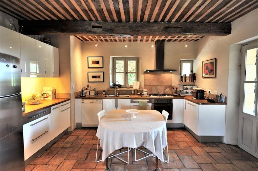 In Gordes, Facing The Entire Luberon Park A Beautiful 5 Bedrooms House Extérieur photo