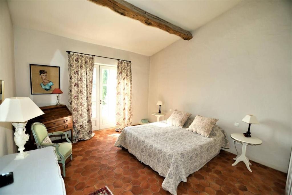 In Gordes, Facing The Entire Luberon Park A Beautiful 5 Bedrooms House Extérieur photo